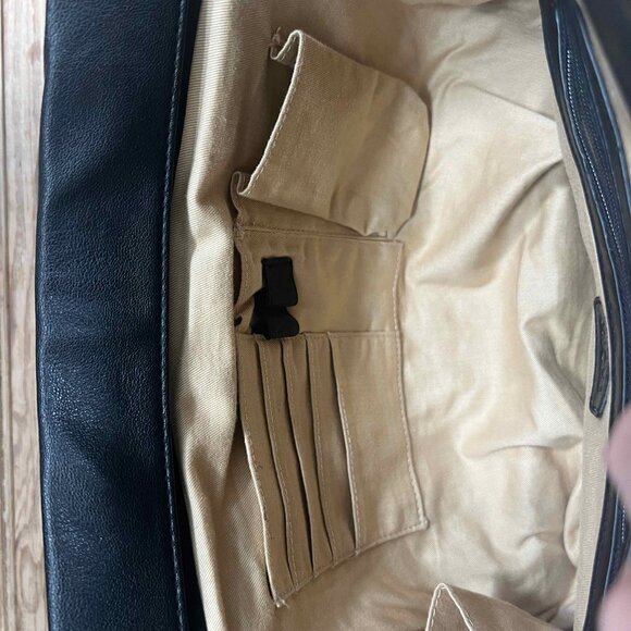 EUC - Miche Oakley Prima Shell Bag Silver Vegan Leather handles & carabiners - Picture 10 of 13